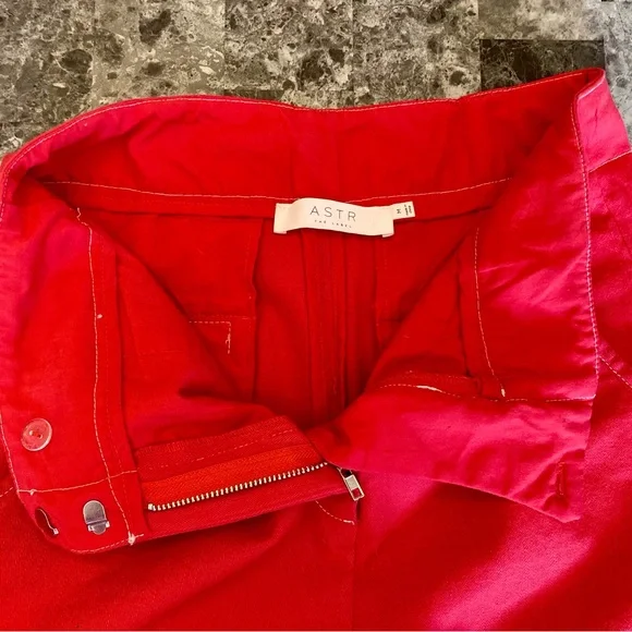 ASTR The Label Nixon Cropped Wide Leg Scarlet Red Denim Pant Womans SZ Med - Picture 13 of 16